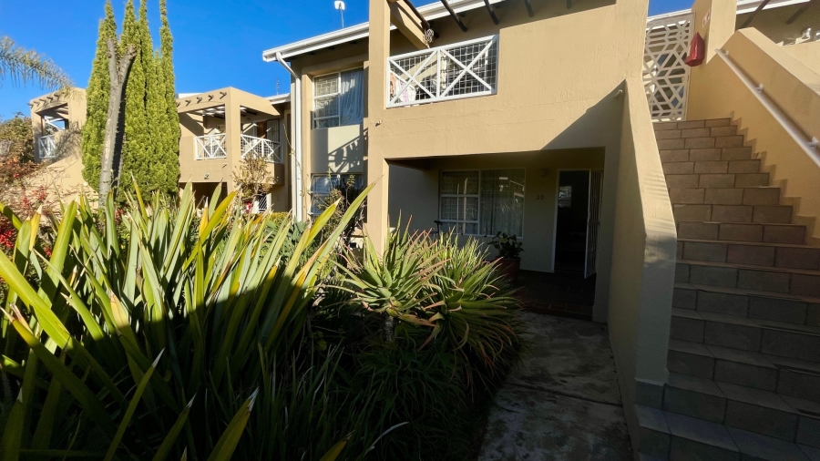 2 Bedroom Property for Sale in Wilkoppies North West